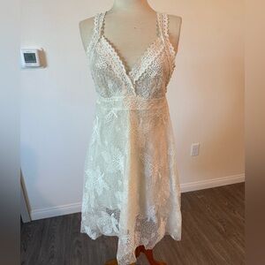 POL White Lace Dress Size Medium